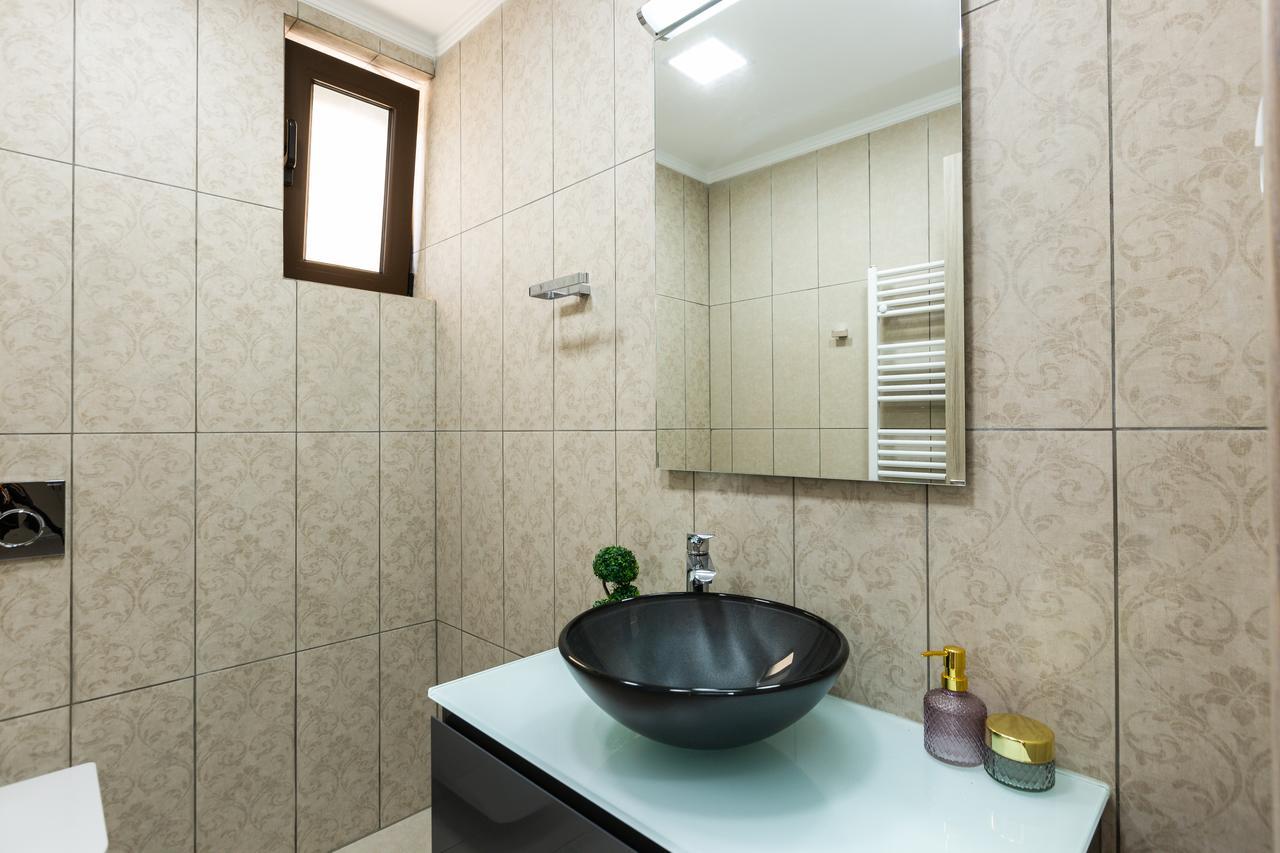 Eudora Luxury Stone Villa Almirida エクステリア 写真