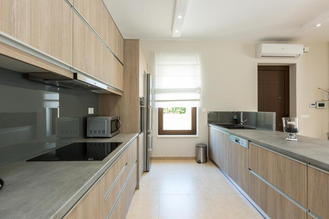 Eudora Luxury Stone Villa Almirida エクステリア 写真