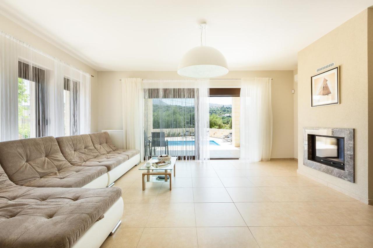 Eudora Luxury Stone Villa Almirida エクステリア 写真