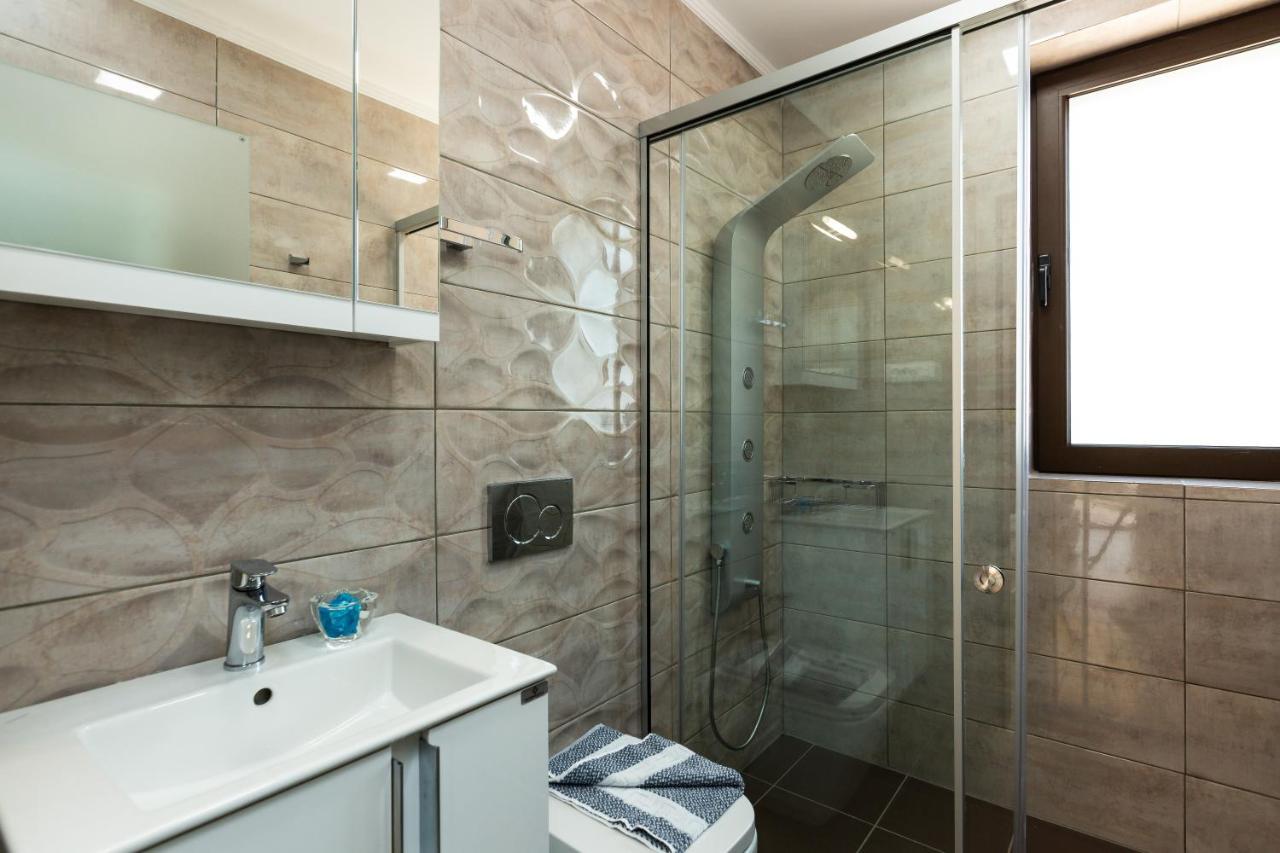 Eudora Luxury Stone Villa Almirida エクステリア 写真